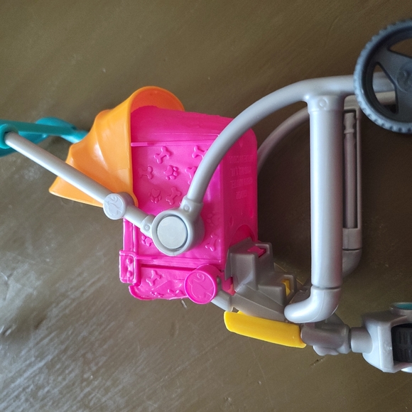 BARBIE PLAY SET - Picture 13 of 17